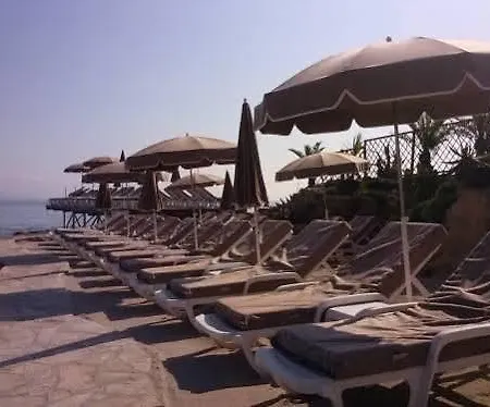 Du Levant Hotel