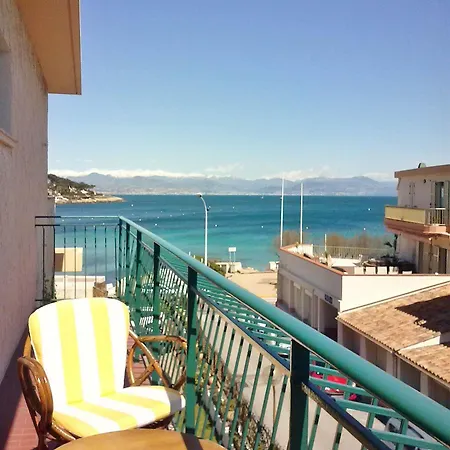 Du Levant 3* Антиб