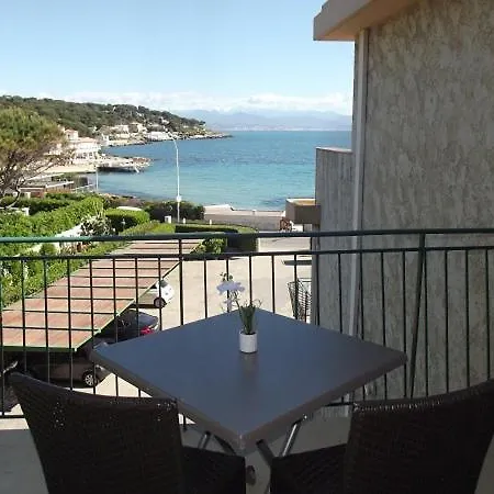 Du Levant Hotel 3*