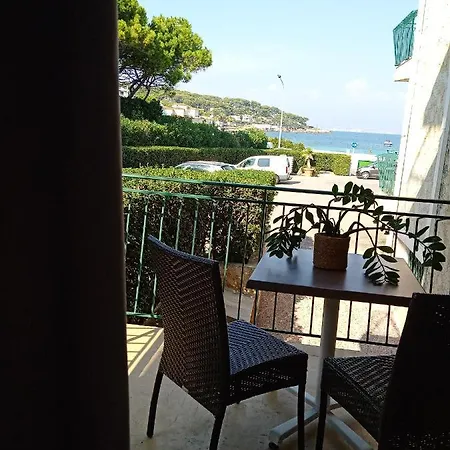 Du Levant Hotel